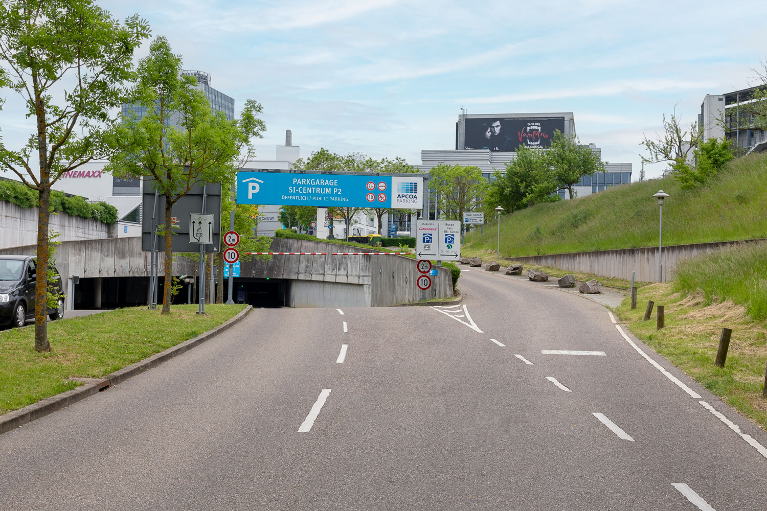 Bequem Parken Am Flughafen Stuttgart Parkhaus Flughafen Stuttgart 